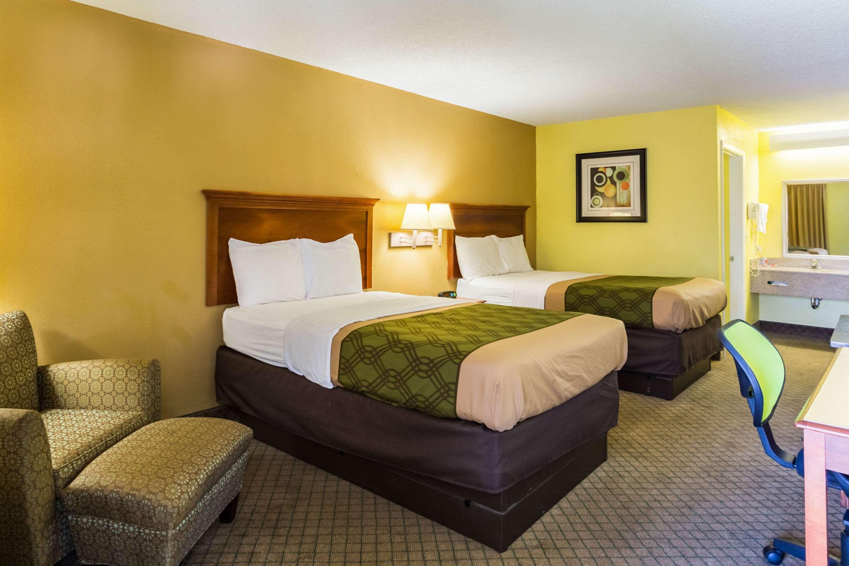 Econo Lodge Picayune Buitenkant foto