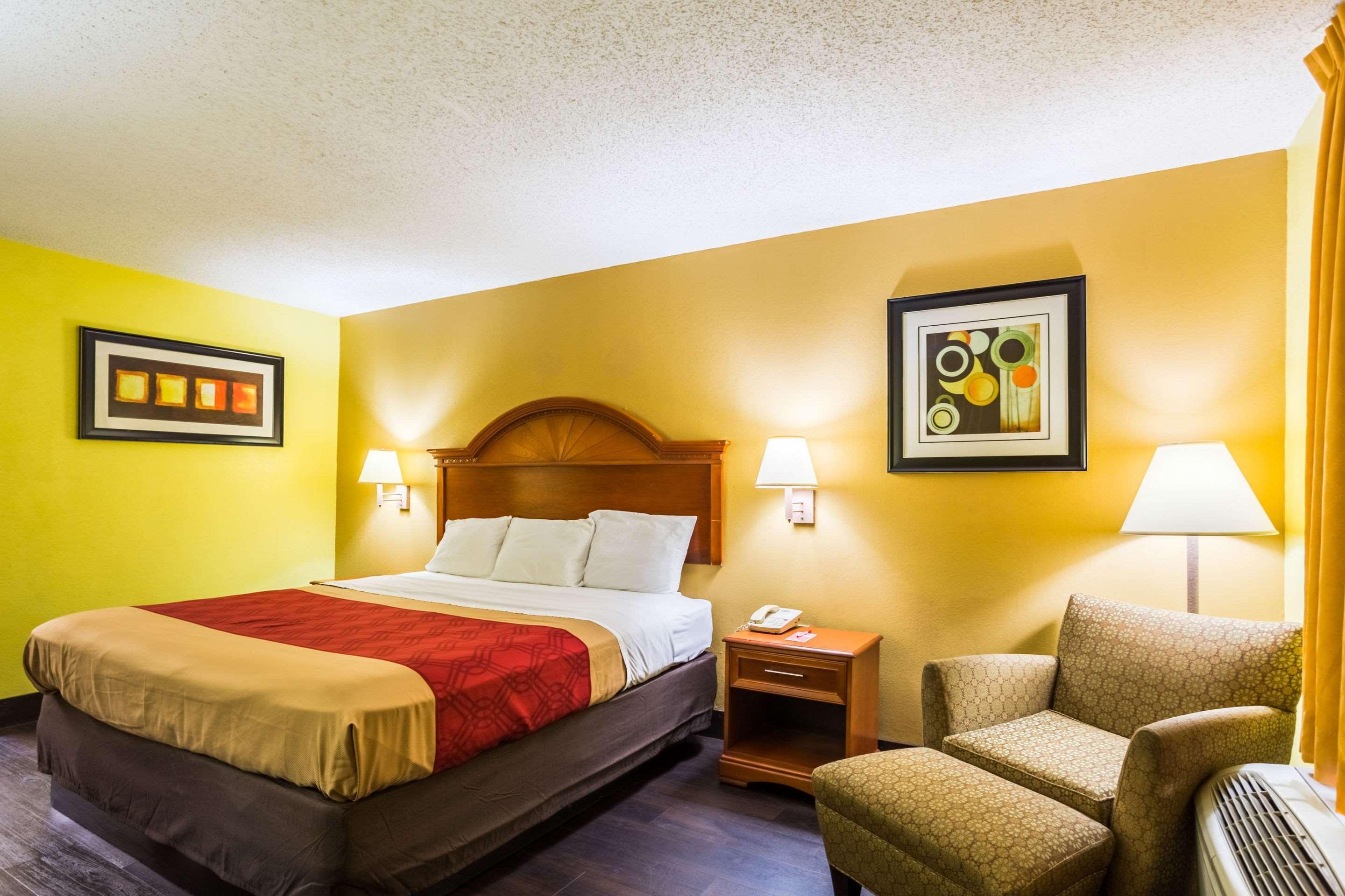 Econo Lodge Picayune Buitenkant foto