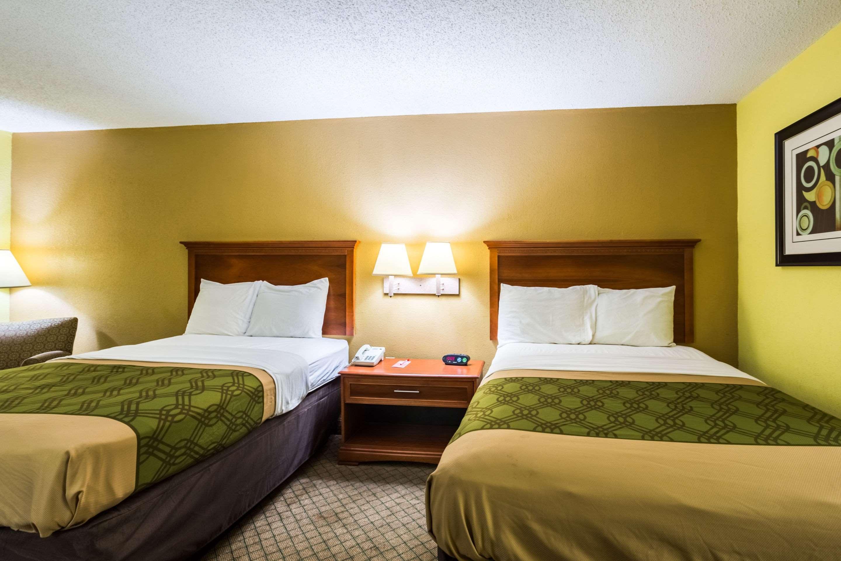 Econo Lodge Picayune Buitenkant foto